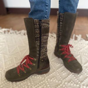 Merrell Tall Boots Size 9